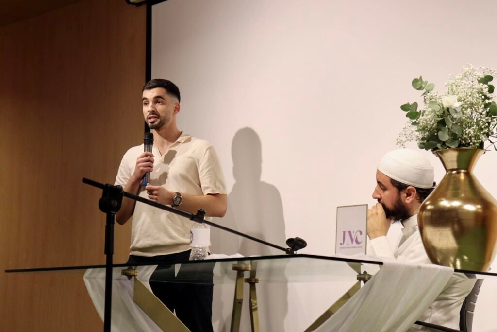 Intervención durante el encuentro organizado por Jóvenes Musulmanes de Ceuta y Al-Andalusia